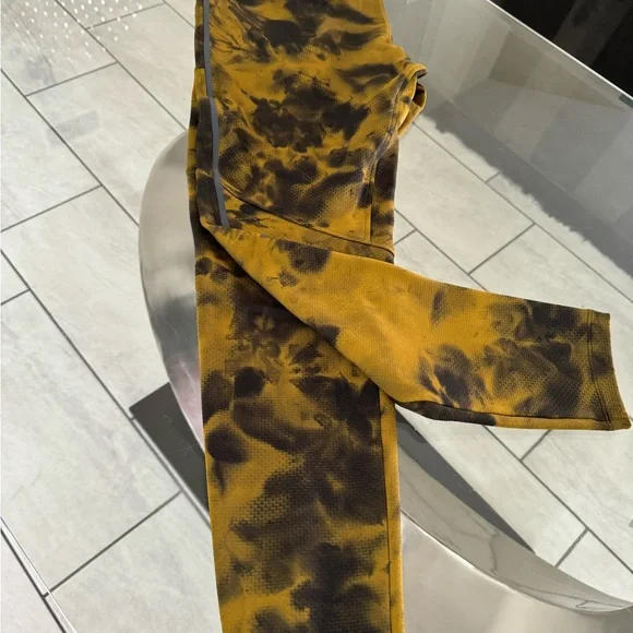 Lululemon textured tech pant - Picture 4 of 7